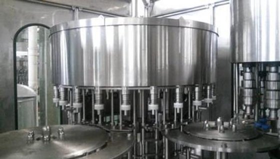 ペットボトル用自動純ミネラルウォーター包装機