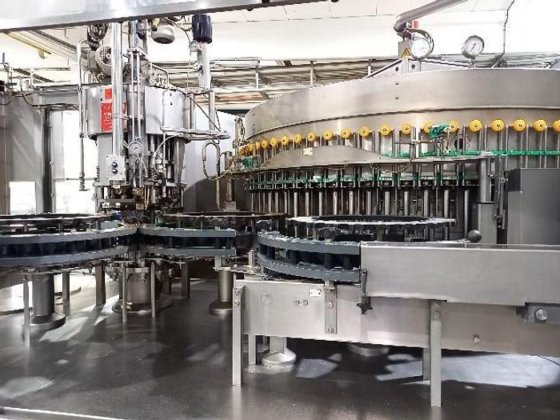 ガラス瓶充填機およびキャッパー