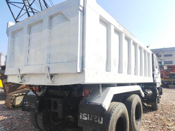 2017 Isuzu ISUZU 6*4 dump