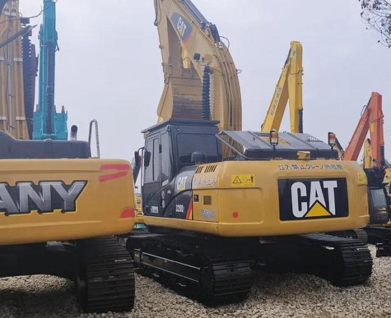 CAT 320