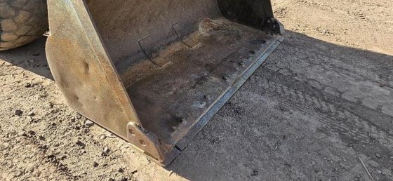 Cat IT28G Loader