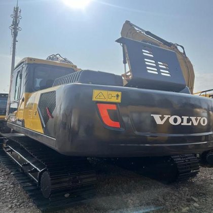 2023 VOLVO EC210