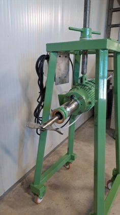 AGITATORE CON ALBERO ESTRAIBILE