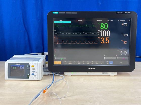 飞利浦 IntelliVue MX800 病人监护仪 出厂日期：2012