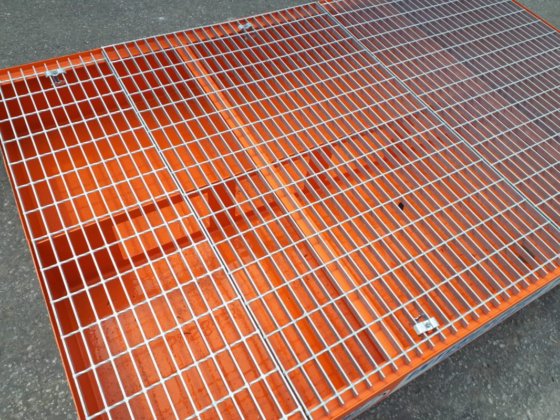 インターセプタードリップトレイ