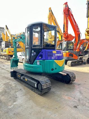 2016 Komatsu PC40
