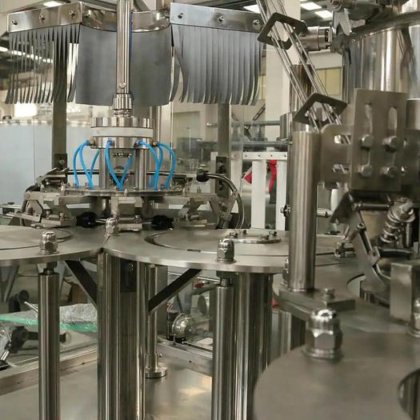 全自动全套瓶装水生产线 矿泉饮用水装瓶机