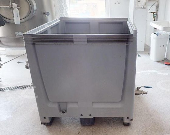 プラスチック容器