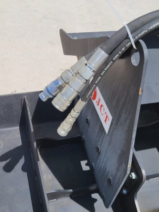 JCT Vibratory Compactor Hydraulic Skid Steer Grader Attachment Bobcat ...