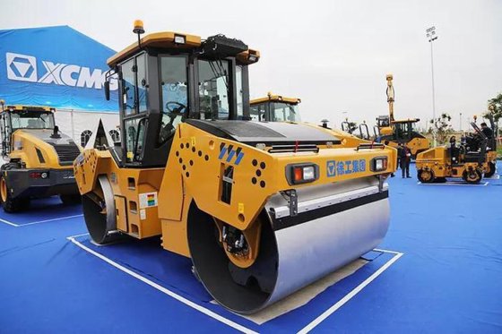 2016 XCMG XD133 double drum