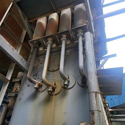 2013年二手九成新立式铣床