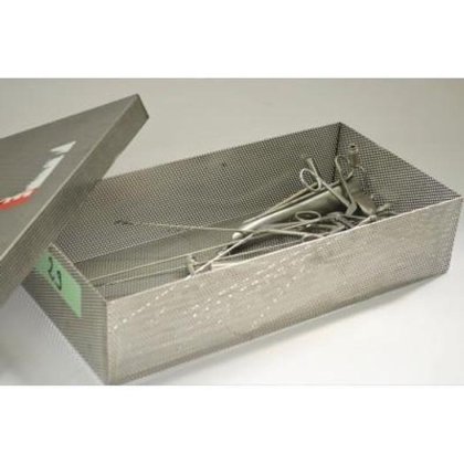 配有专用器械的介入喉镜