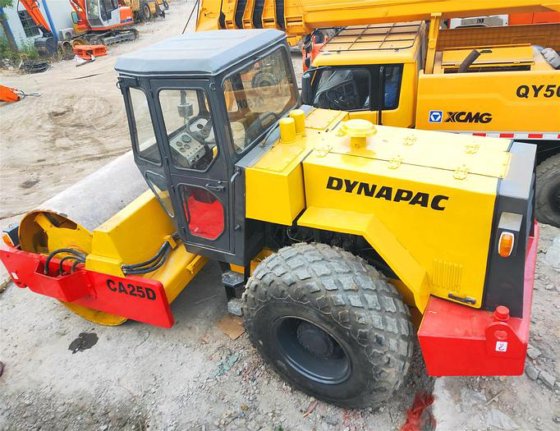 2015 dynapac CA25D