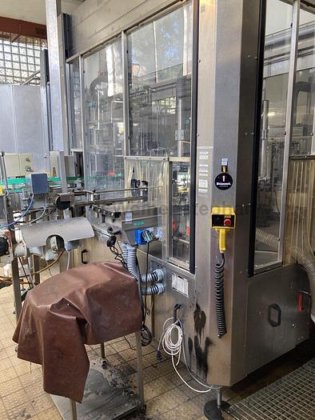 ボトル充填機/キャップ機/ラベル貼り機