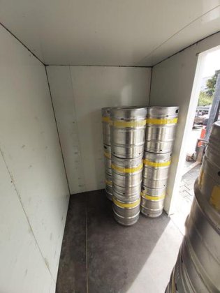 冷却ユニットを備えた冷蔵室