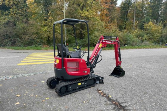 2025 YANMAR Bagger ViO17-1