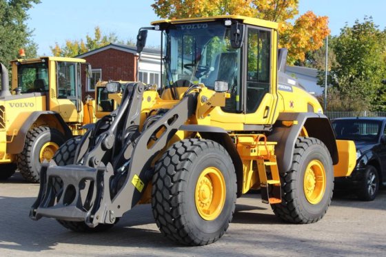 Volvo L70 H Wheel Loader picture