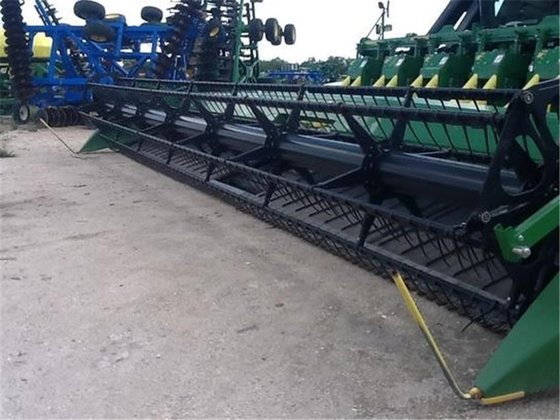 John Deere 635FD Harvester Header picture