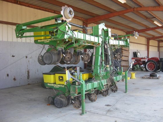 メンディー 2011 John Deere 1720 for Sale - CloudStore