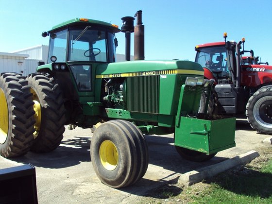 John Deere 4840 Tractor picture