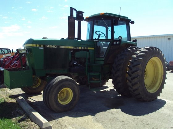 John Deere 4840 Tractor picture