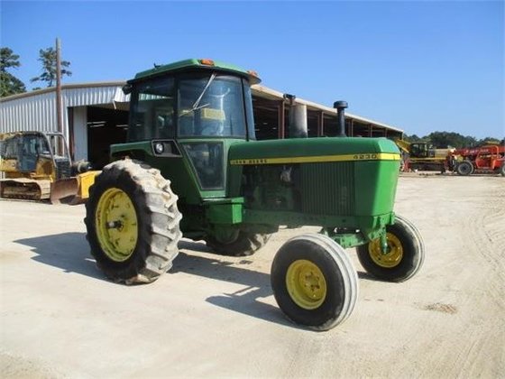 John Deere 4230 Tractor picture