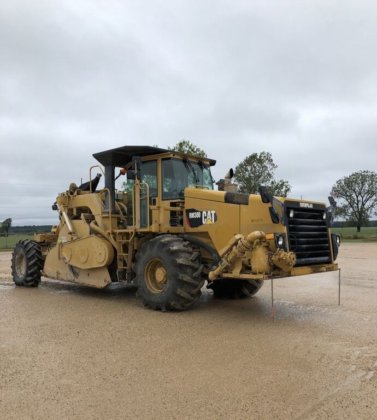 Caterpillar RM-300 Soil Stabilizer picture
