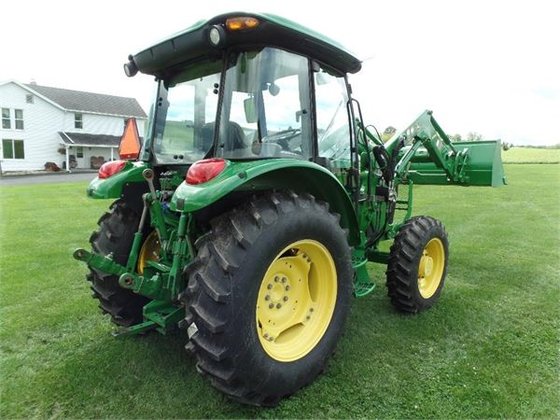 John Deere 5105M Tractor picture