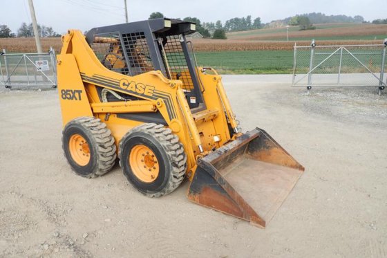 Case CE 85XT Skid Steer Loader picture