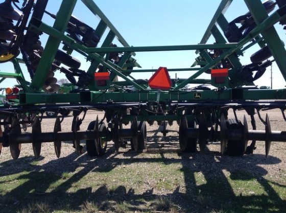John Deere 512 Tillage Equipment picture
