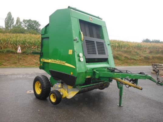 John Deere 592 Baler picture