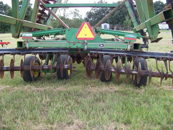 John Deere 637 Tillage Equipment picture