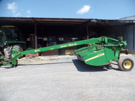 John Deere 946 Mower Conditioner picture
