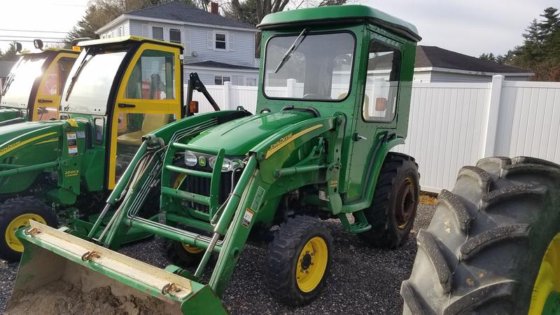 John Deere 3320 Tractor picture