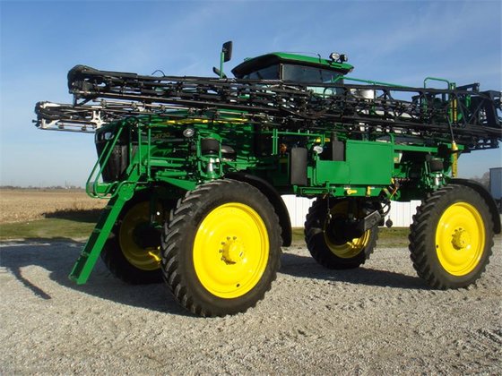 John Deere 4730 Applicator picture