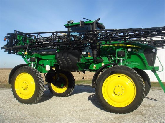 John Deere 4730 Applicator picture