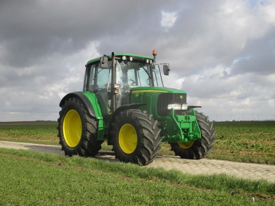 John Deere 6320 Tractor picture