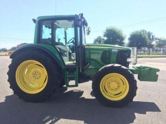 John Deere 6320 Tractor picture