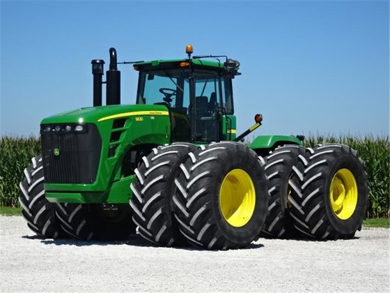 John Deere 9630 Tractor picture