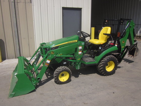 John Deere 1026R Tractor picture