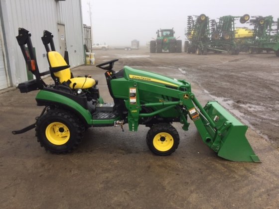 John Deere 1026R Tractor picture