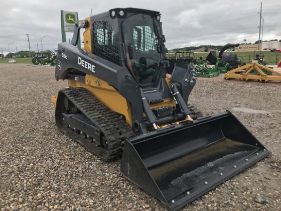 John Deere 331G Compact Track Loader picture