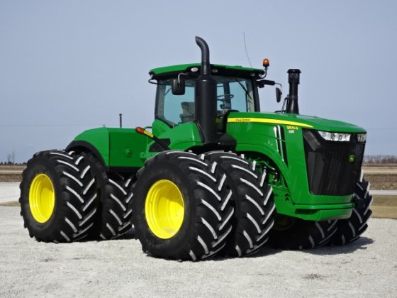 John Deere 9570R Tractor picture