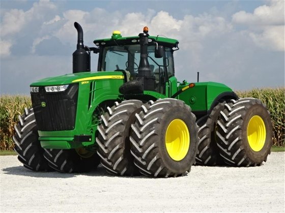 John Deere 9570R Tractor picture