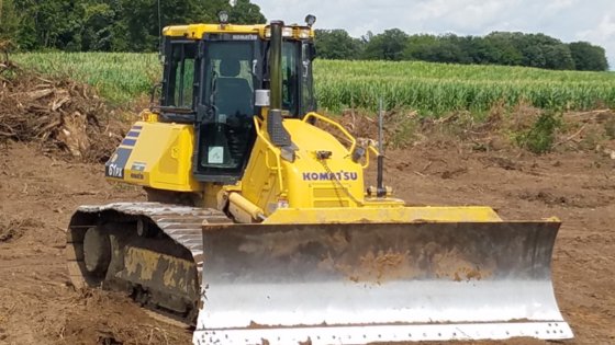 Komatsu D61 Dozer picture