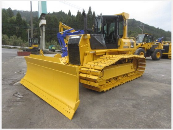 Komatsu D61 Dozer picture