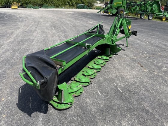 John Deere R310 Disc Mower picture