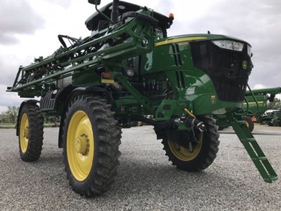John Deere R4030 Applicator picture
