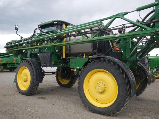John Deere R4038 Applicator picture