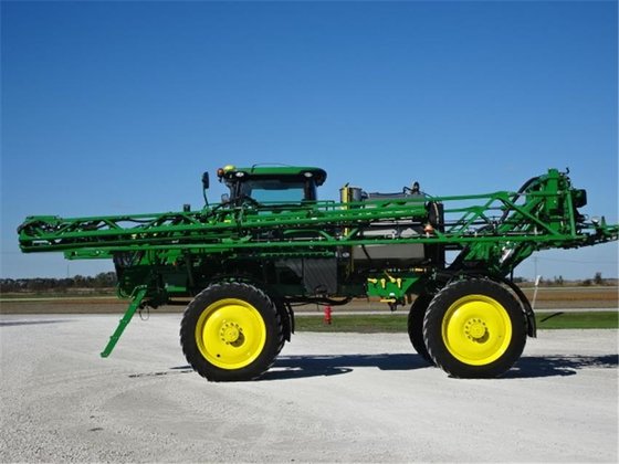 John Deere R4038 Applicator picture